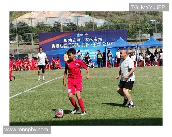 德媒：诺伊尔目标是对阵多特或欧冠1／4决赛次回